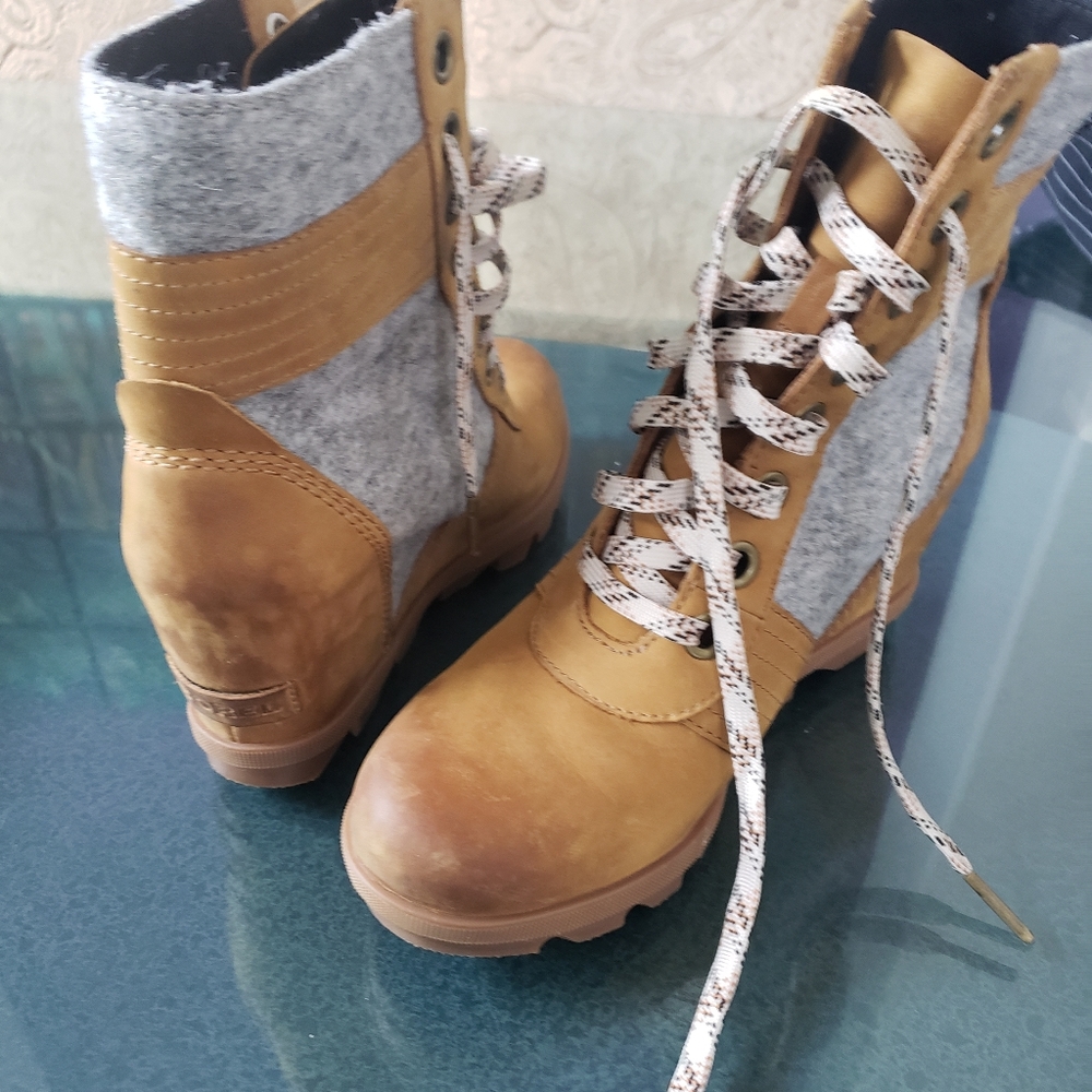 Sorel Tan and Gray Wedge Lace-Up Ankle Boots - Picture 12 of 12
